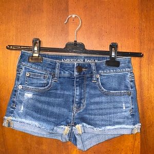 Size 00 American Eagle shorts